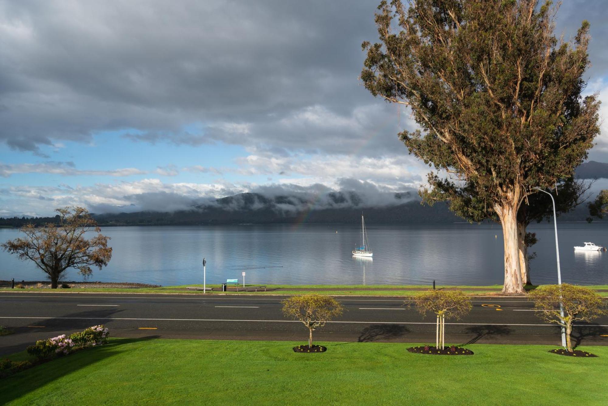 Radfords On The Lake Te Anau Exterior photo